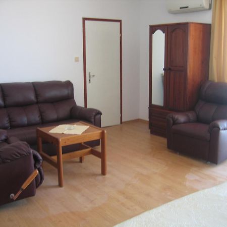 Family Hotel Verona Sozopol Esterno foto