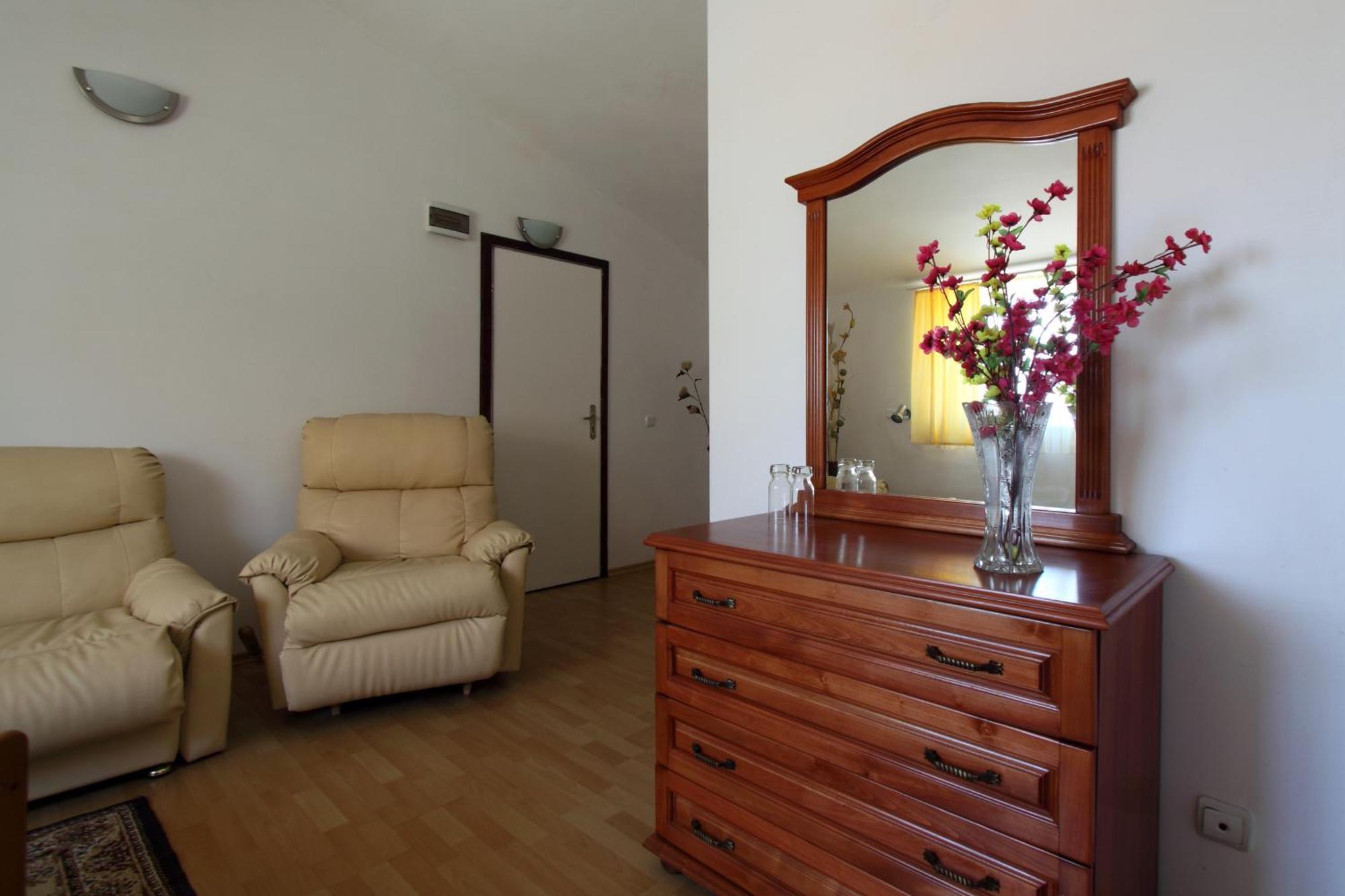 Family Hotel Verona Sozopol Esterno foto
